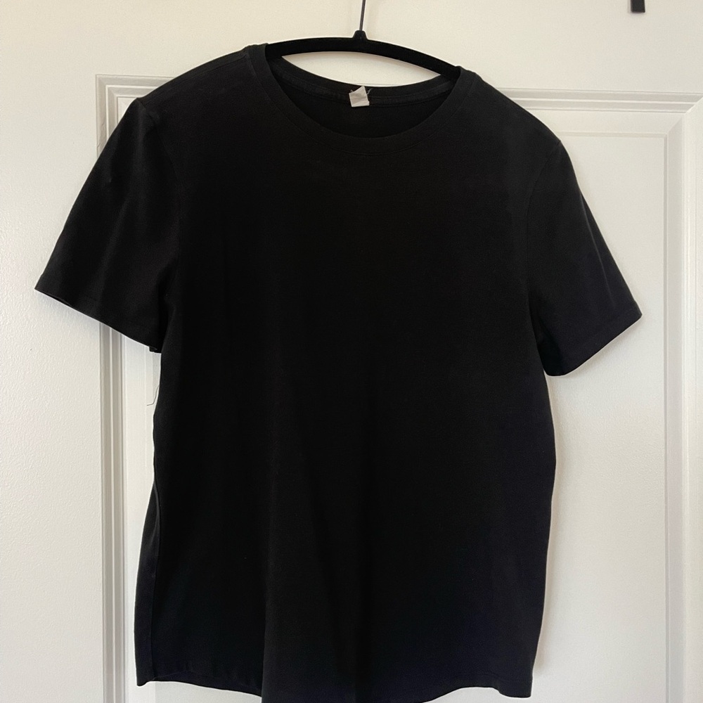 Lululemon Black Love Crewneck T-Shirt Size 6